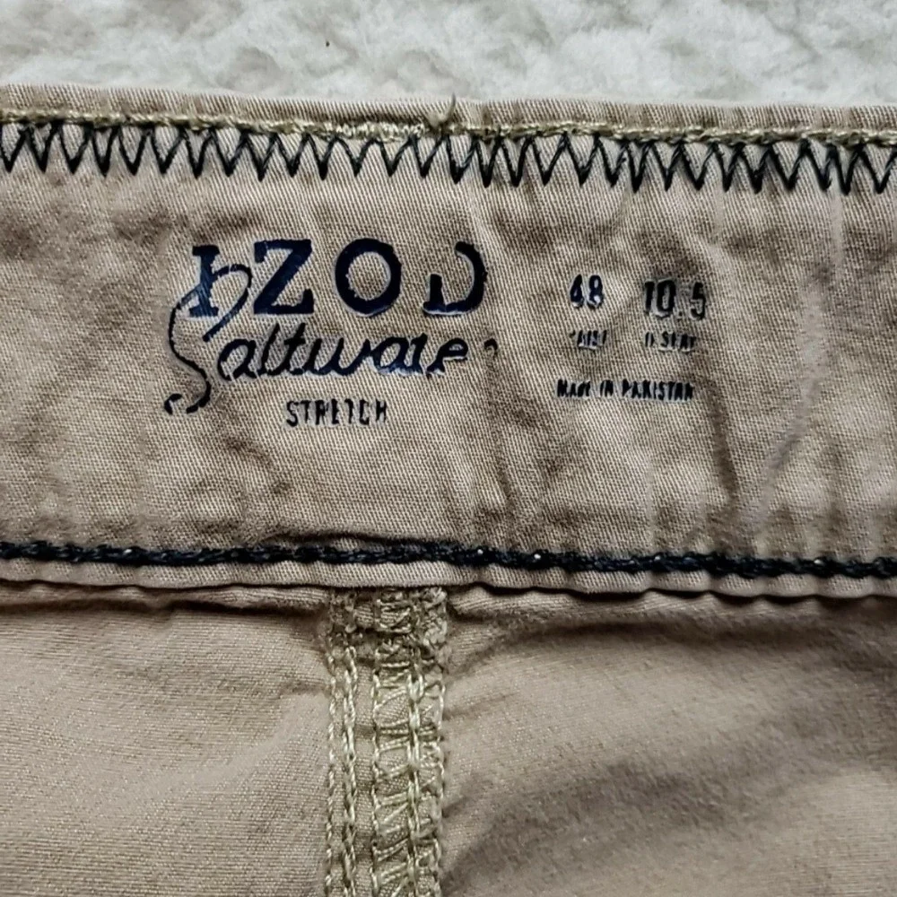 IZOD Cargo Shorts Mens 48 Beige Stretch Flat Front 11 Inseam Casual Summer